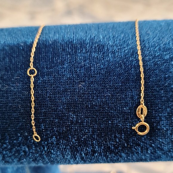 Fine chain link necklace - Picture 10 of 13